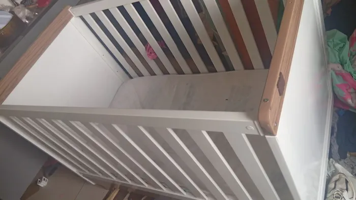 Berço cama semi novo