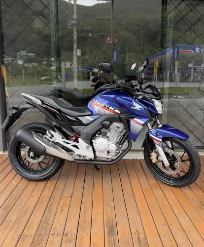 Honda Cb 250 Twister 2022 - (Apenas 18.000 Km) Único Dono