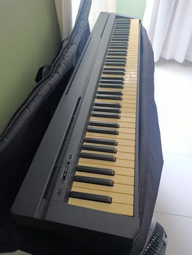 Piano Digital Yamaha P-35 (Usado)