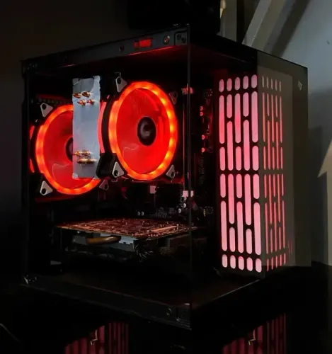 PC GAMER I7 3770 + RX 570