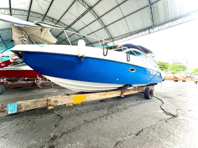   Phantom 290 - Mercury 6.2 320hp 