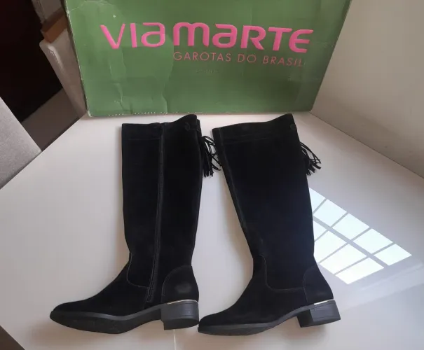 Botas  semi nova 