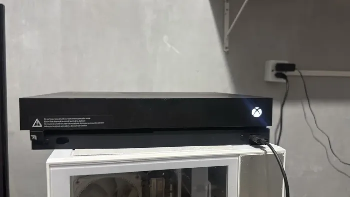 Xbox One X