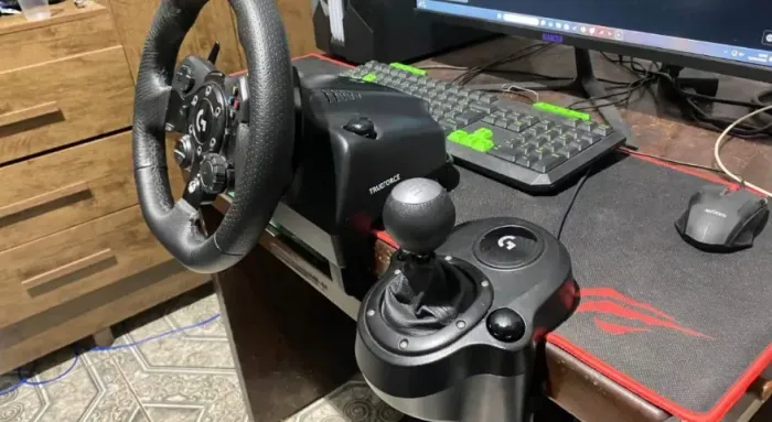 Logitech G923