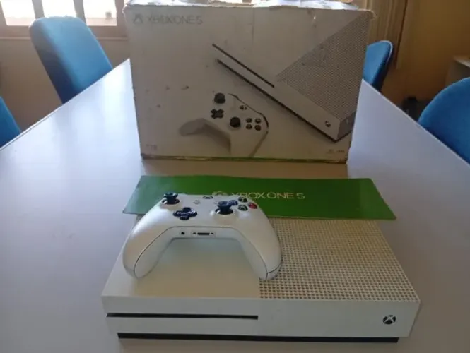 Xbox One S
