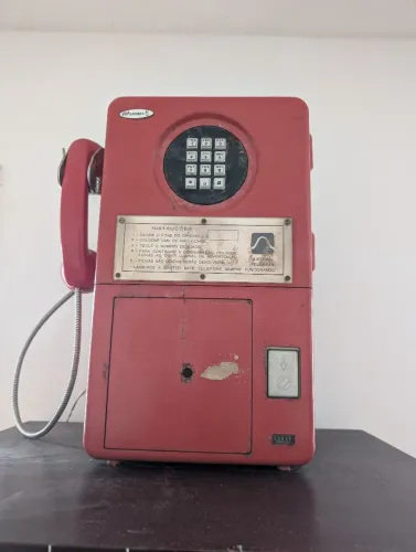 Telefone Antigo de ficha (Orelhão)