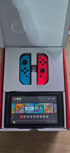 Nintendo Switch + acessórios