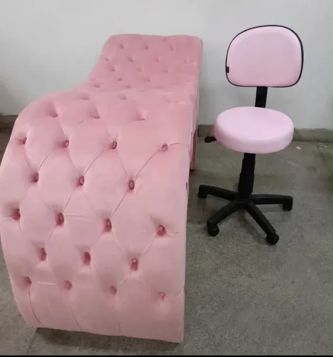 Maca Estética Luxo Capitonê Rosa + Mocho Rosa