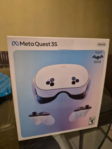 Meta Quest 3S 256GB + Batman: Arkham Shadow
