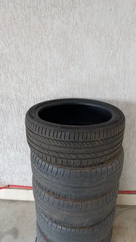 Pneu Continental Run Flat 225/40 R19 (BMW)