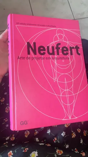 livro "neufert - arte de projetar arquitetura", 18ª edição, capa dura.