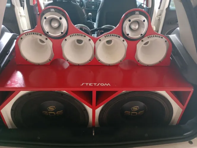Som automotivo  aceito troca em moto 
