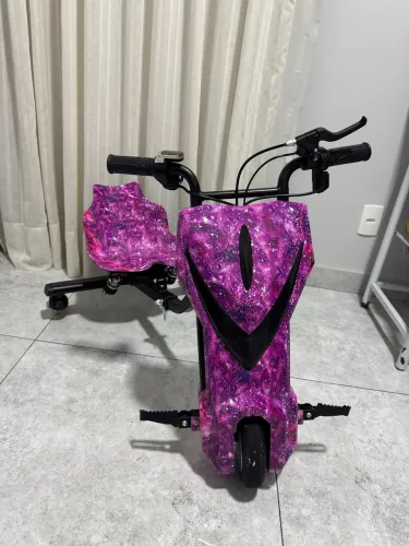 Triciclo Elétrico de manobras
