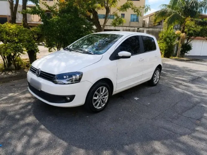 Volkswagen Fox 1.6 MI Total Flex 8V 5P 2014