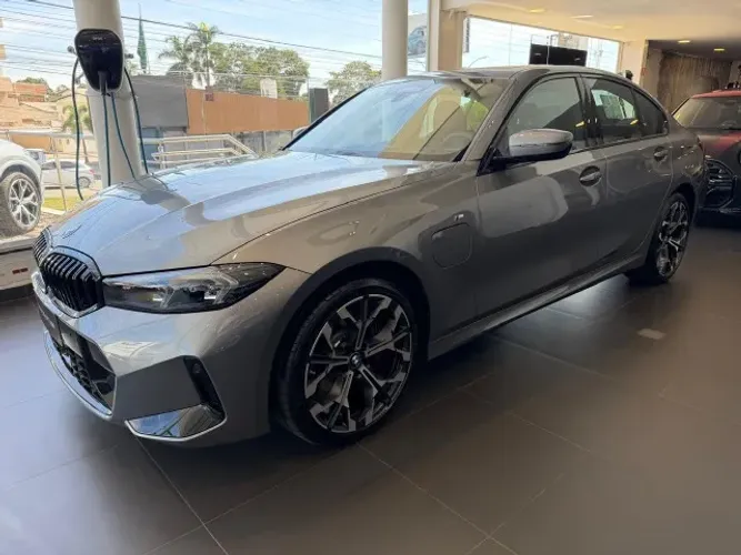 BMW 330E M Sport 2.0 Turbo Híbrido AU 2026