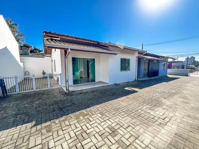 Casa com 2 dormitórios à venda, 58 m² por R$ 380.000 - Santo Antonio - Balneário Piçarras/