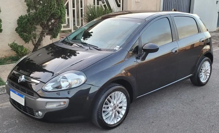 Fiat Punto Essence Dualogic 1.6 Flex 16V 5P 2013
