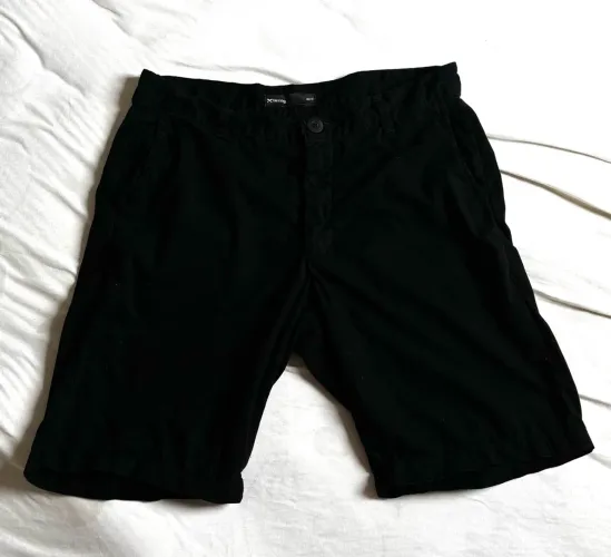 bermuda  hering preta 42
