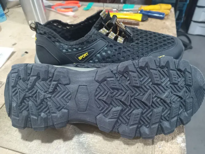 Sapato caminhada anfíbio 
