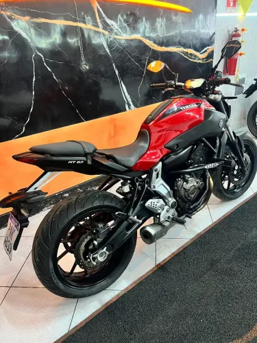MT 07 extra