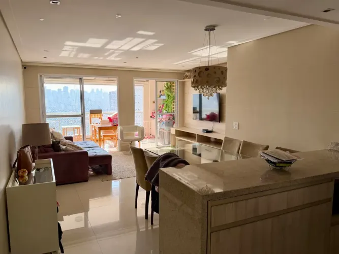 Apartamento para venda tem 82 metros quadrados com 2 quartos