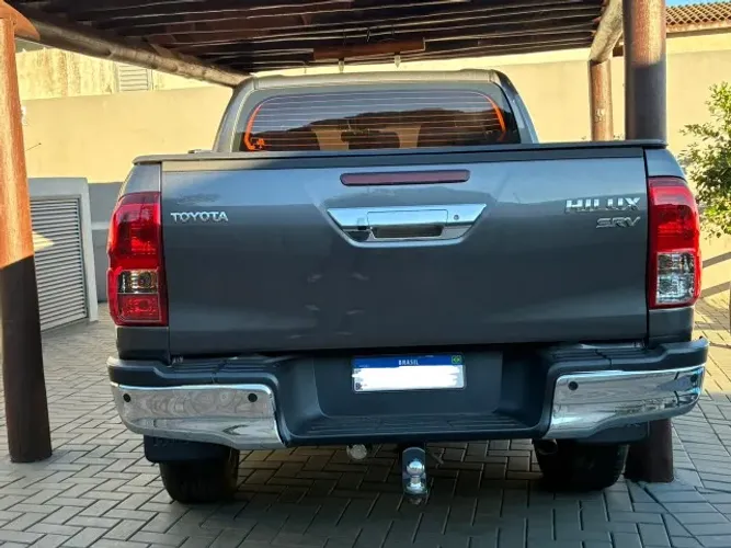 Toyota Hilux CD SRV 4X4 2.8 TDI Diesel Aut. 2022