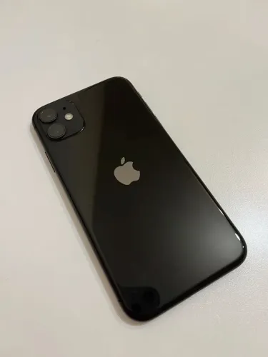 iPhone 11 black