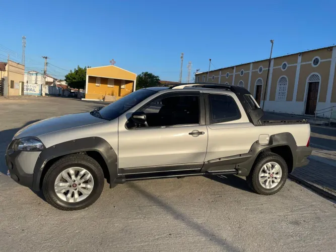 Fiat Strada Adventure1.8/ 1.8 Locker Flex CD 2013