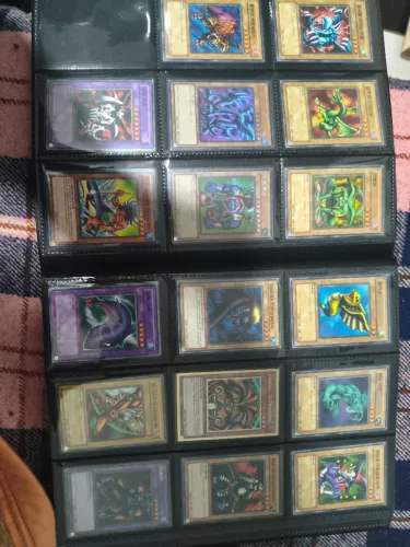 Cartas do Yugioh originais