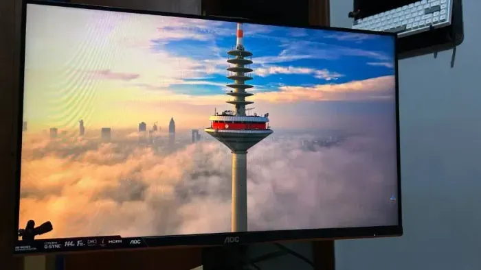Monitor Gamer AOC Hero 27" IPS 144Hz 1ms G-Sync Compatible (27G2) - Impecável