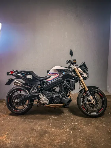 BMW F800R - 2015 - MOTO DE COLEÇÃO 