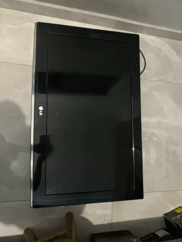 Televisão LG 32LK330 32 polegadas só não funciona a tela