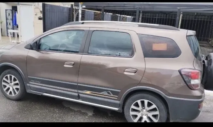 Chevrolet Spin Activ 1.8 8V Econo. Flex 5P Mec. 2016