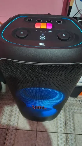 Caixa de som JBL ultimate