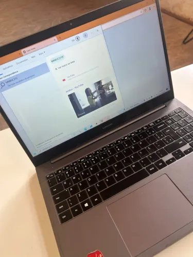 Notebook Samsung Estado de Novo 4GB RAM