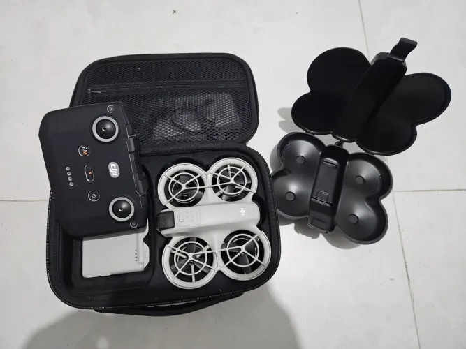 DJI Neo - combo fly more e acessórios