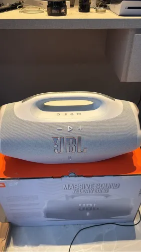 JBL Boombox 4