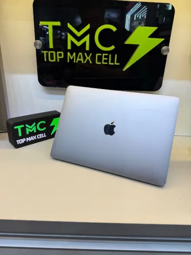 MacBook Pro 2019 de 13" - 8GB RAM 128GB - i5