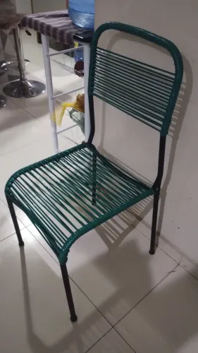 Cadeira de espaguete
