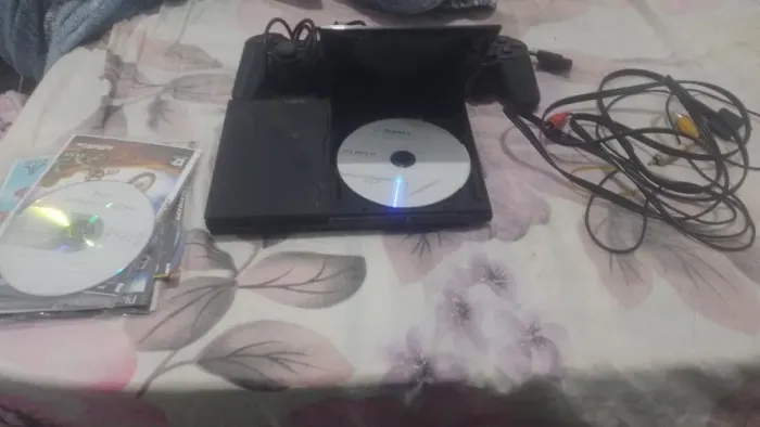 PLAYSTATION 2 + GUITARRA PARA GUITAR HERO