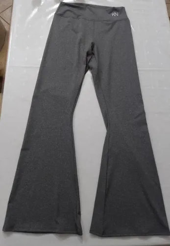 Calça Flare feminina tamanho M Cinza Nova