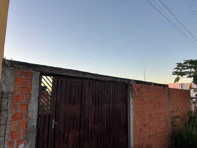 VENDE-SE TERRENO EM URUÇUÍ - PI  Bairro Novo Horizonte I 