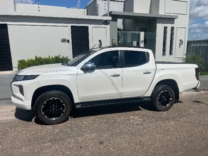 Mitsubishi L200 Triton Sport HPE 2.4 CD Diesel Aut. 2024