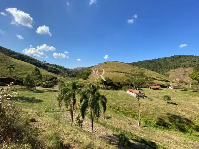 Fazenda em Paraíba do Sul, 550000 m² por R$ 1.300.000 - Paraíba do Sul - Paraíba do Sul/RJ