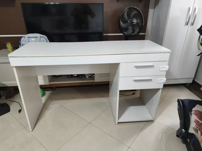 Não está em perfeito estado mas dá pra usar
