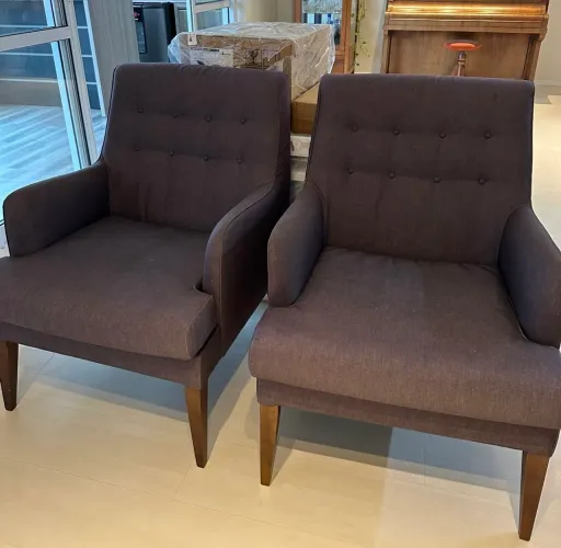 Duas poltronas para sala