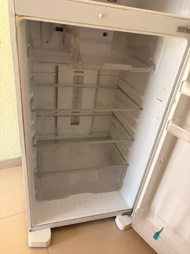 Geladeira Panasonic Frost free
