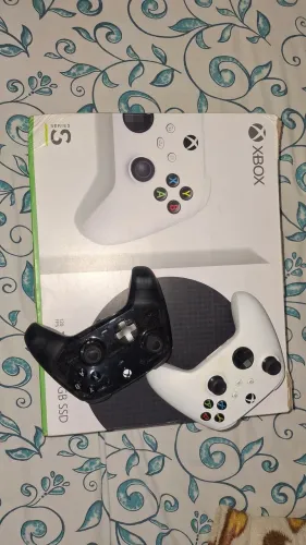 Xbox series s  + controle profissional// Muito bem conservado