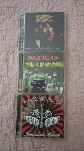 Três cd charlie brown jr