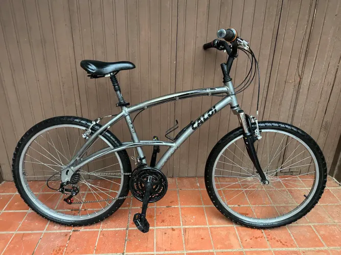Bicicleta aro 26 caloi confort alumínio